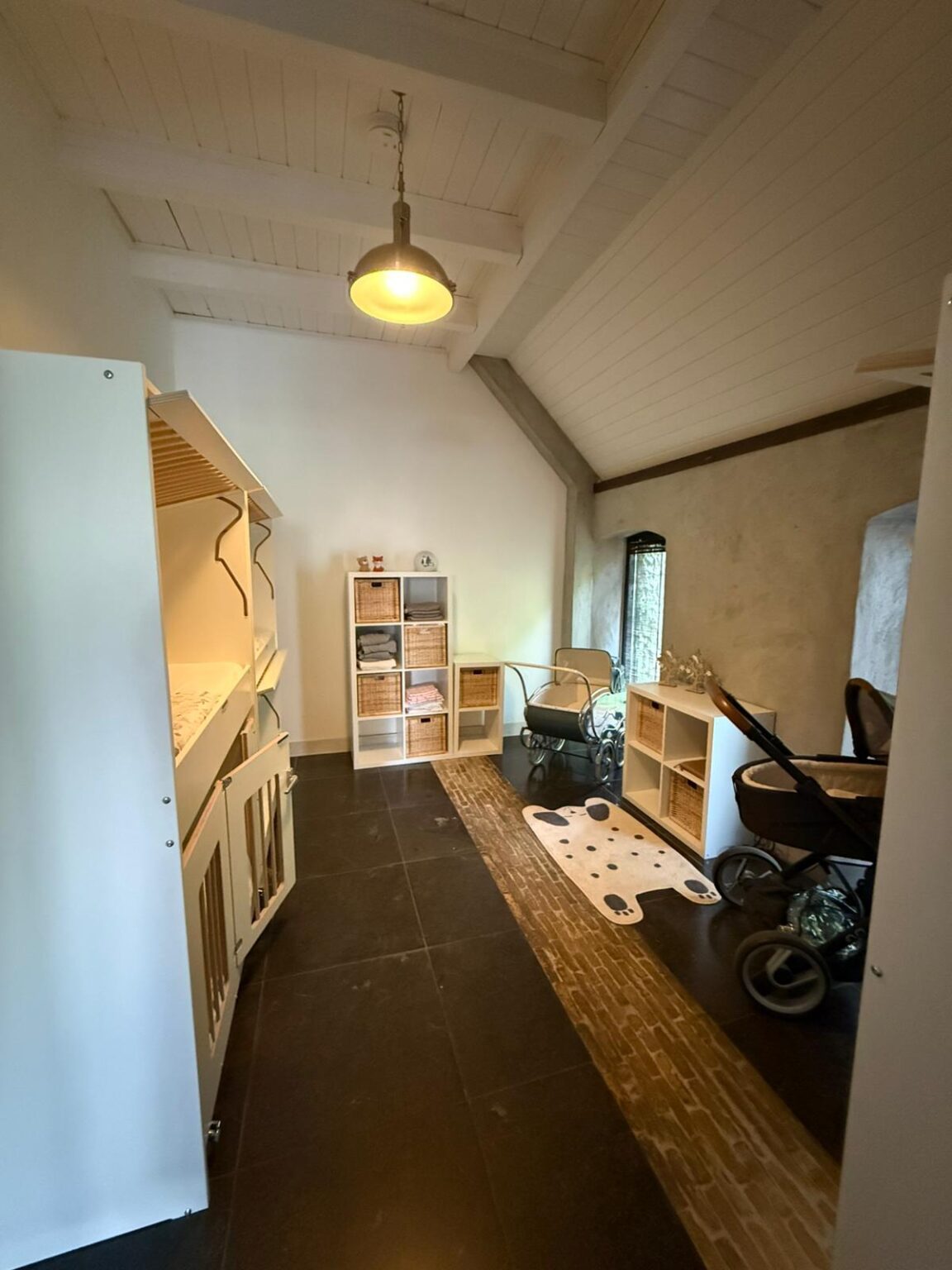 slaapruimte baby de boerderij oudehaske